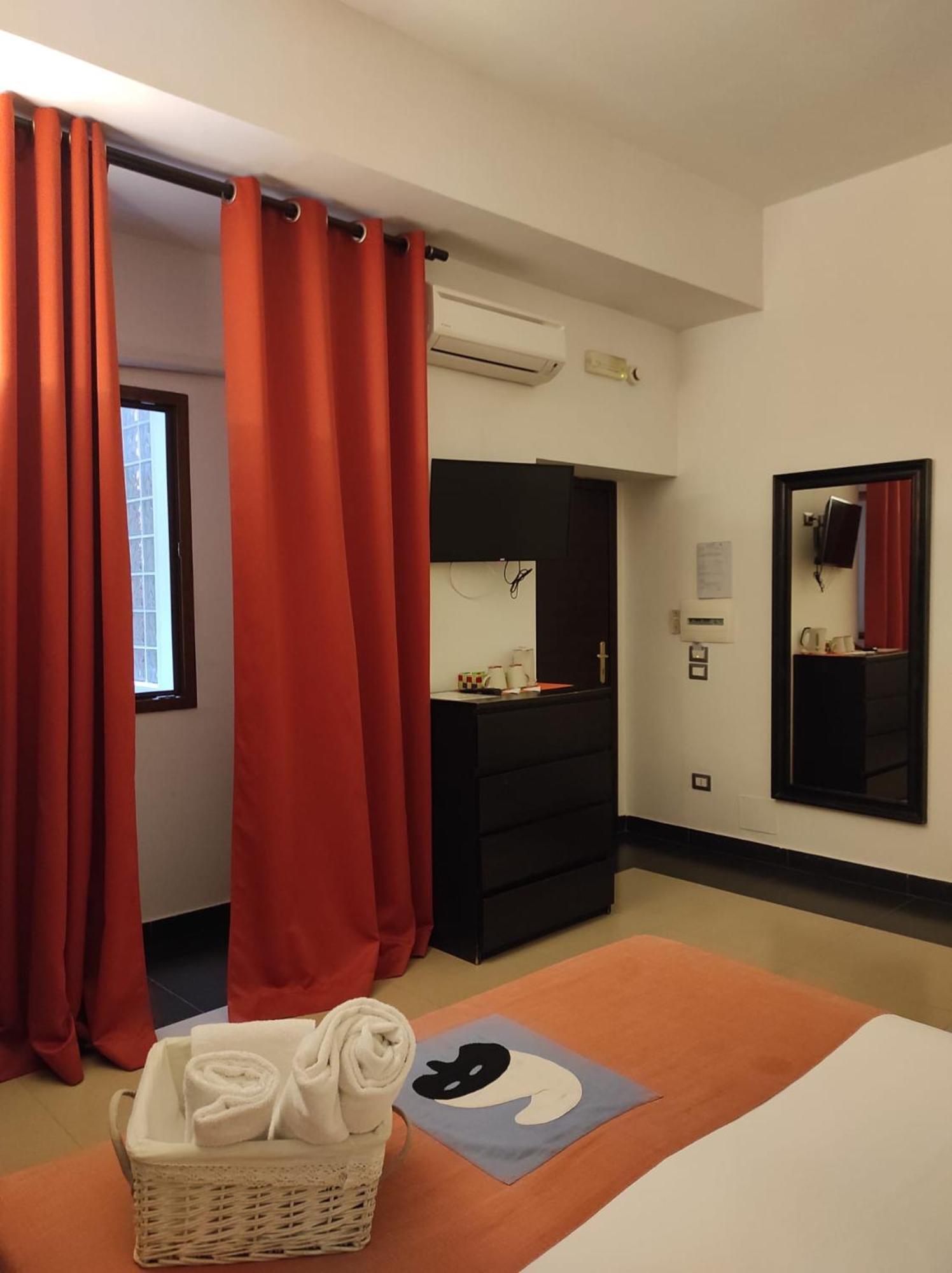 Hotel Plebiscito Aparthotel Naples Luaran gambar