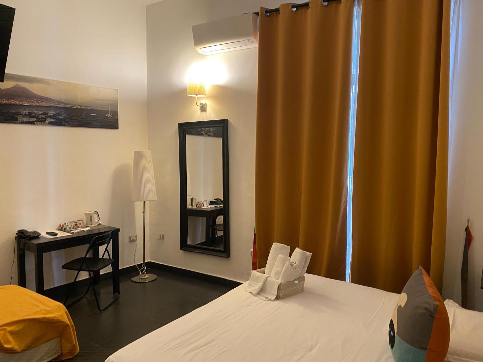 Hotel Plebiscito Aparthotel Naples Luaran gambar
