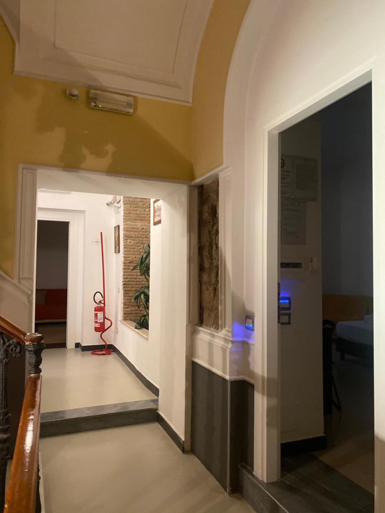 Hotel Plebiscito Aparthotel Naples Luaran gambar